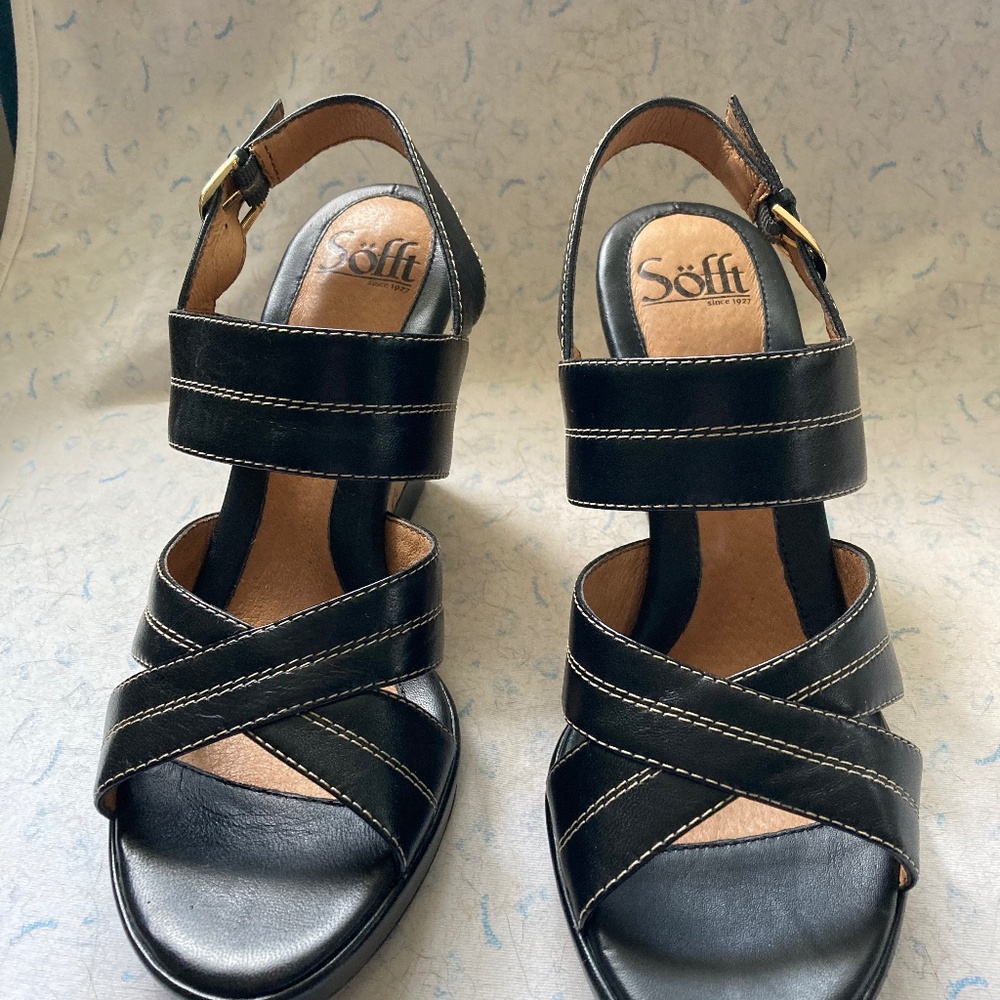 Open toe black wedge sandals, size 8 ,NIB